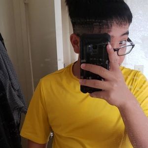 Meet your Posher, Efrain